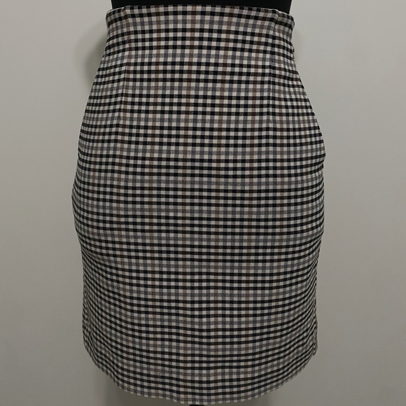 Mini Plaid Skirt - Picture 2 of 9